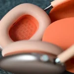 Apple AirPods Max 2 हेडफ़ोन, H2 चिप के साथ बेहतर ANC और स्मार्ट ऑडियो फीचर्स दिखाते हुए