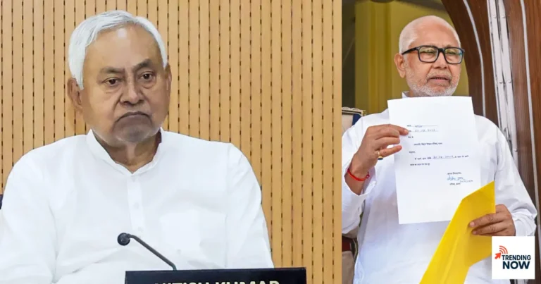 नीतीश कुमार बिहार विधान परिषद से इस्तीफा देते हुए, दाएं तरफ संजय गाँधी स्तीफा लेटर दिखते हुए।